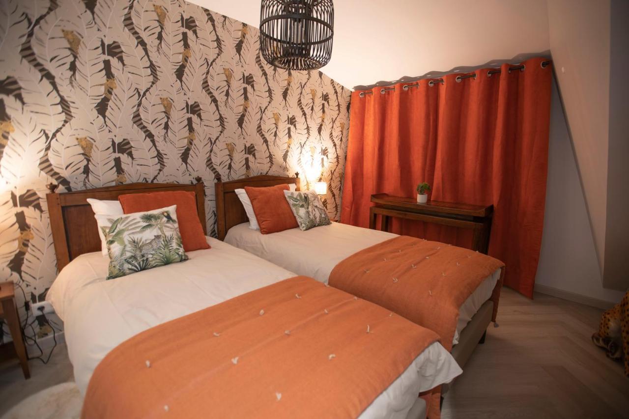 Chambre Jungle Dans Maison D'Hote "Le Petit Clouet"- Rochecorbon Bagian luar foto