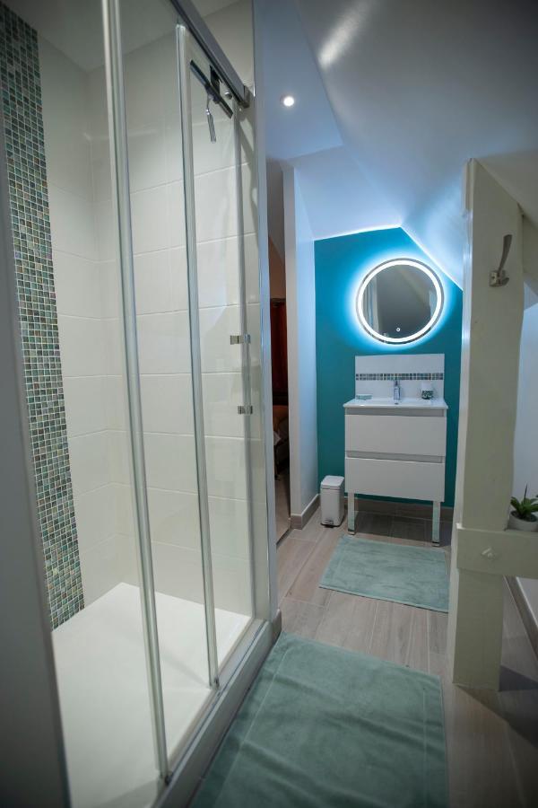 Chambre Jungle Dans Maison D'Hote "Le Petit Clouet"- Rochecorbon Bagian luar foto